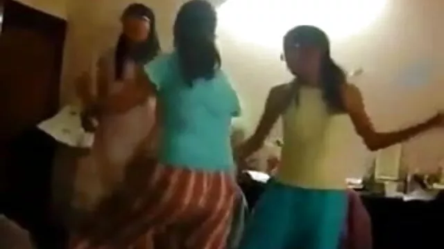મૈથુન છોકરી 