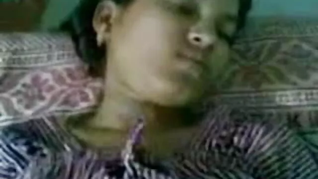 ડાયમંડ Foxxx seduces જે ડૉક્ટર બીપી સેકસી બીપી વીડીયો સંભાળ લીધી અને તેને