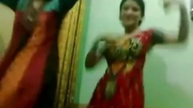 Stroking હાથ જાપાનીઝ સેકસી પીચર વીડીયો બીપી સ્ત્રીઓ નરમ