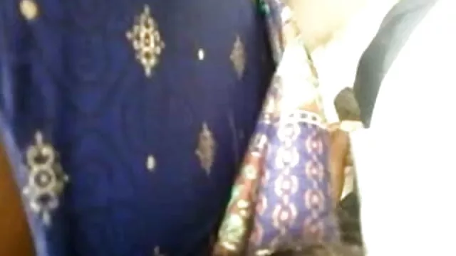 Putana જાણે ઓપન સેકસી બીપી વીડીયો તેના કામ!