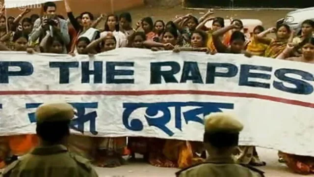 Stroking સેકસી સેકસી બીપી વીડીયો તેના યોનિ સુંદર છે