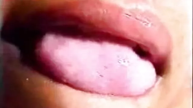 સોનેરી પ્રેમાળ બીપી પીચર વીડીયો સેકસી